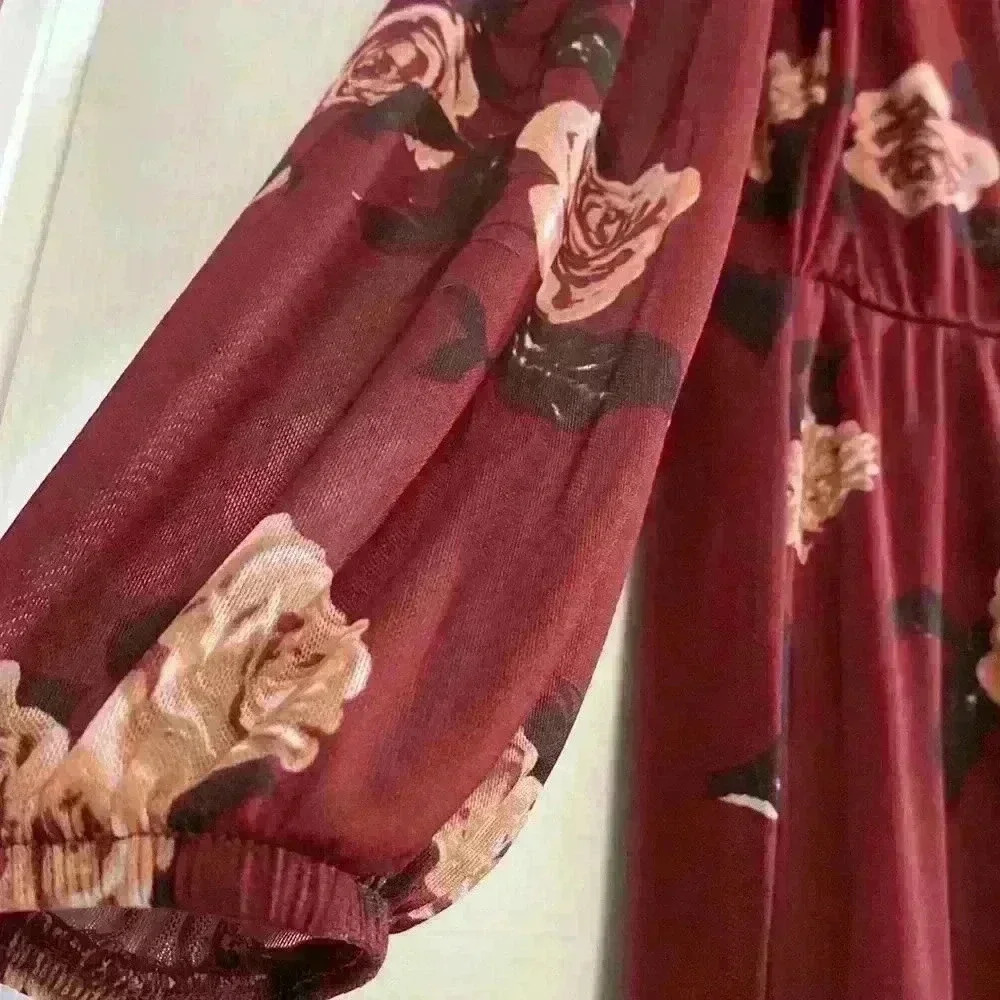 Maroon Long Sleeve Floral Dress - Picture 4 of 6